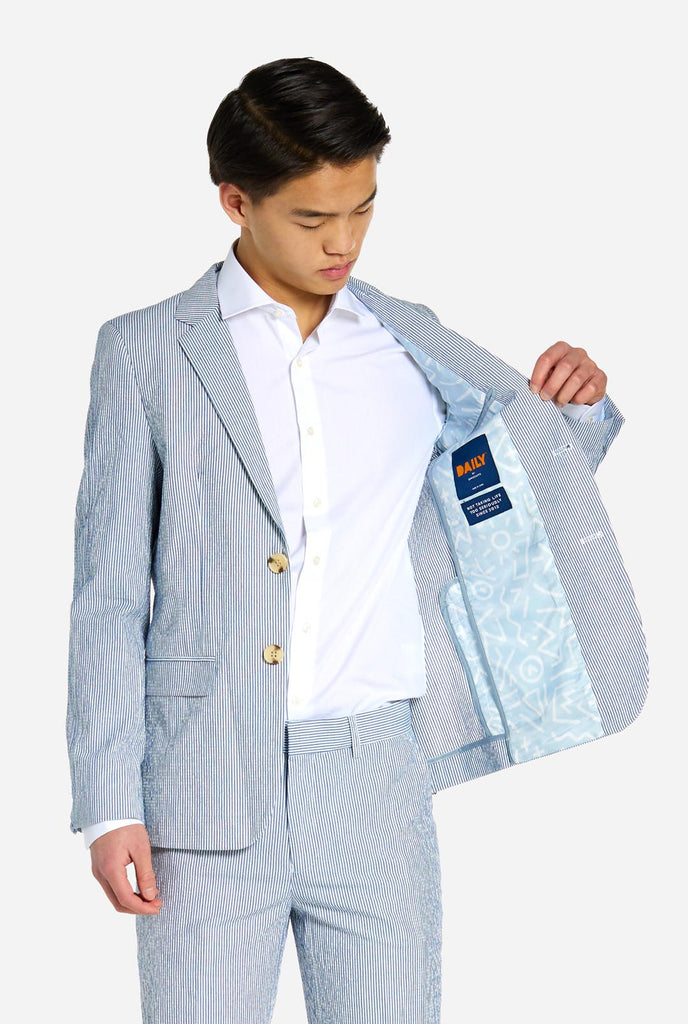 Teen wearing Casual suit with Seer Sucker design