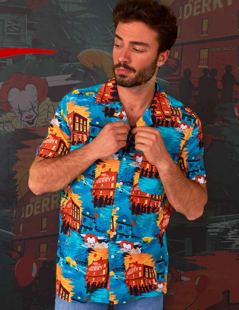Man wearing Hawaiian Halloween shirt with IT, Pennywise print